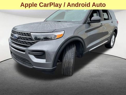 Used 2023 Ford Explorer XLT image 5