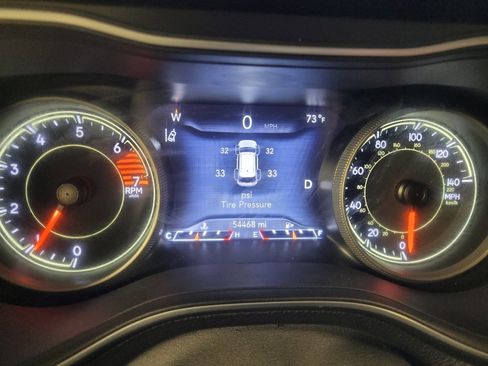 Used 2023 Jeep Cherokee Altitude Lux image 23