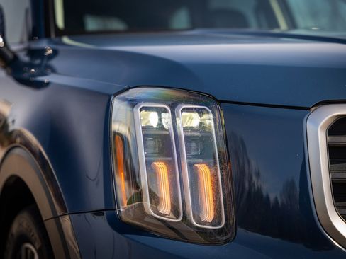 Used 2024 Kia Telluride SX Prestige image 10