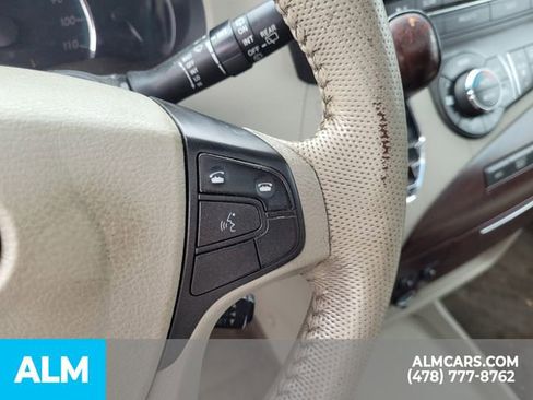 Used 2014 Toyota Sienna XLE image 13