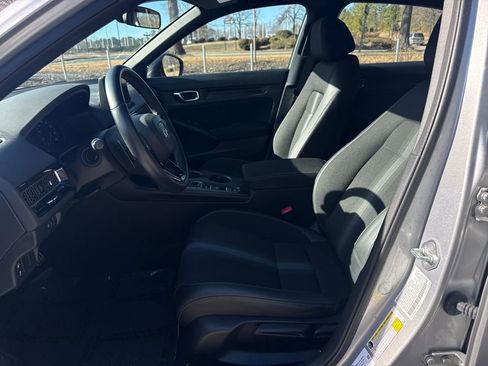 Used 2023 Honda Civic Sport image 13