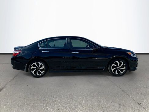 Used 2016 Honda Accord EX-L image 8