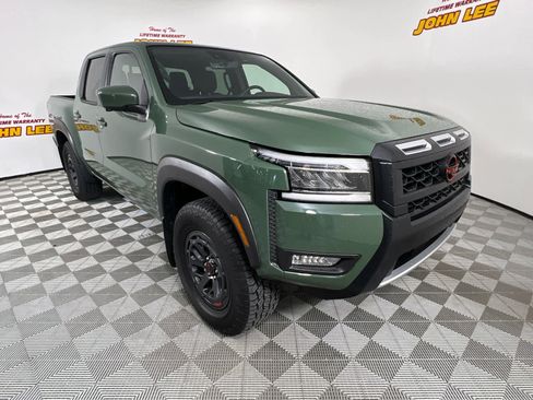 Used 2025 Nissan Frontier PRO-4X w/ Pro Premium Package AWD/4WD image 8
