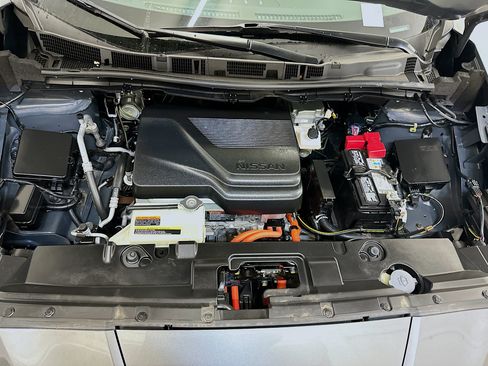 Used 2025 Nissan Leaf S FWD image 33