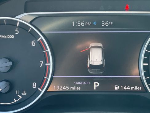 Used 2025 Nissan Rogue SV image 29