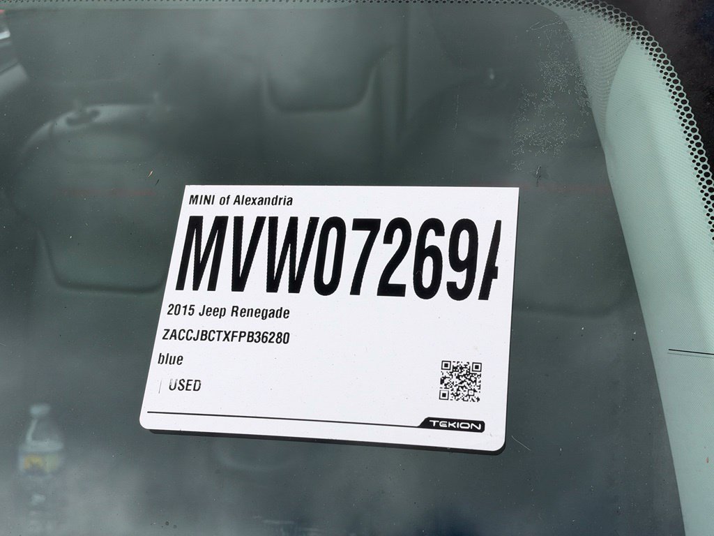 Used 2015 Jeep Renegade Trailhawk w/ Premium Leather Group AWD/4WD image 38