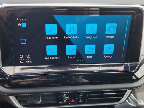 Used 2024 Volkswagen Atlas Cross Sport SE FWD image 41