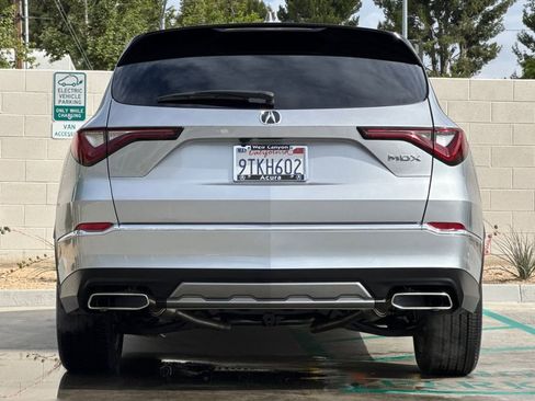 Certified 2025 Acura MDX FWD image 9