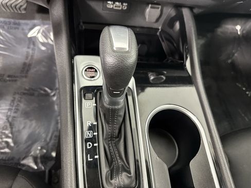 Certified 2024 Nissan Altima 2.5 SV FWD image 19