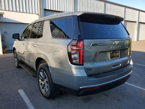 Used 2024 Chevrolet Tahoe LT w/ Luxury Package RWD image 3