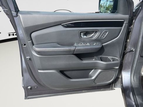 Used 2024 Honda Pilot EX-L image 9