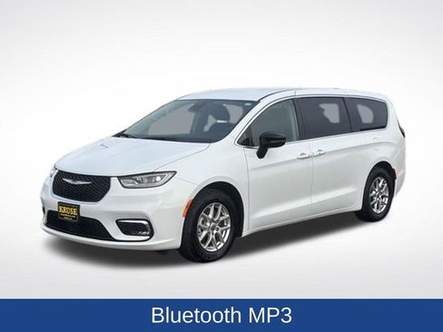 Used 2024 Chrysler Pacifica Touring-L FWD image 24