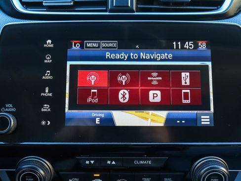 Used 2018 Honda CR-V Touring image 10