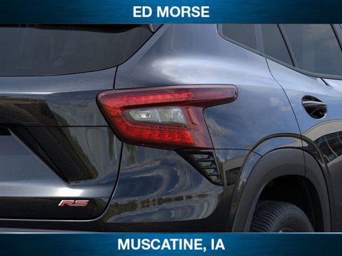 New 2026 Chevrolet Trax RS w/ Sunroof Package image 11