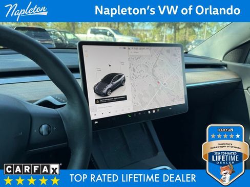 Used 2022 Tesla Model Y Long Range image 21