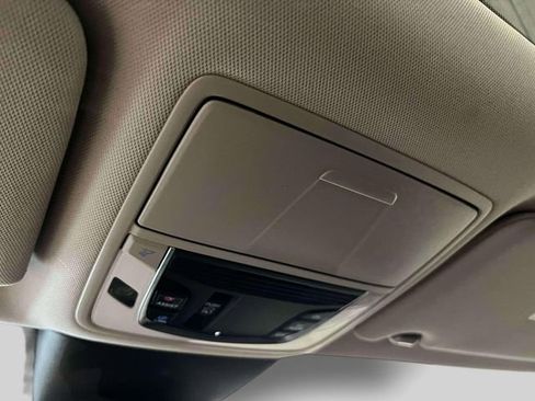 Used 2025 Acura TLX w/ Technology Package image 28