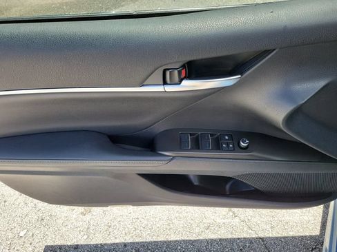 Used 2024 Toyota Camry XSE FWD image 16
