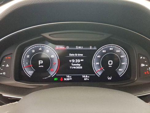 New 2026 Audi Q8 Premium image 10