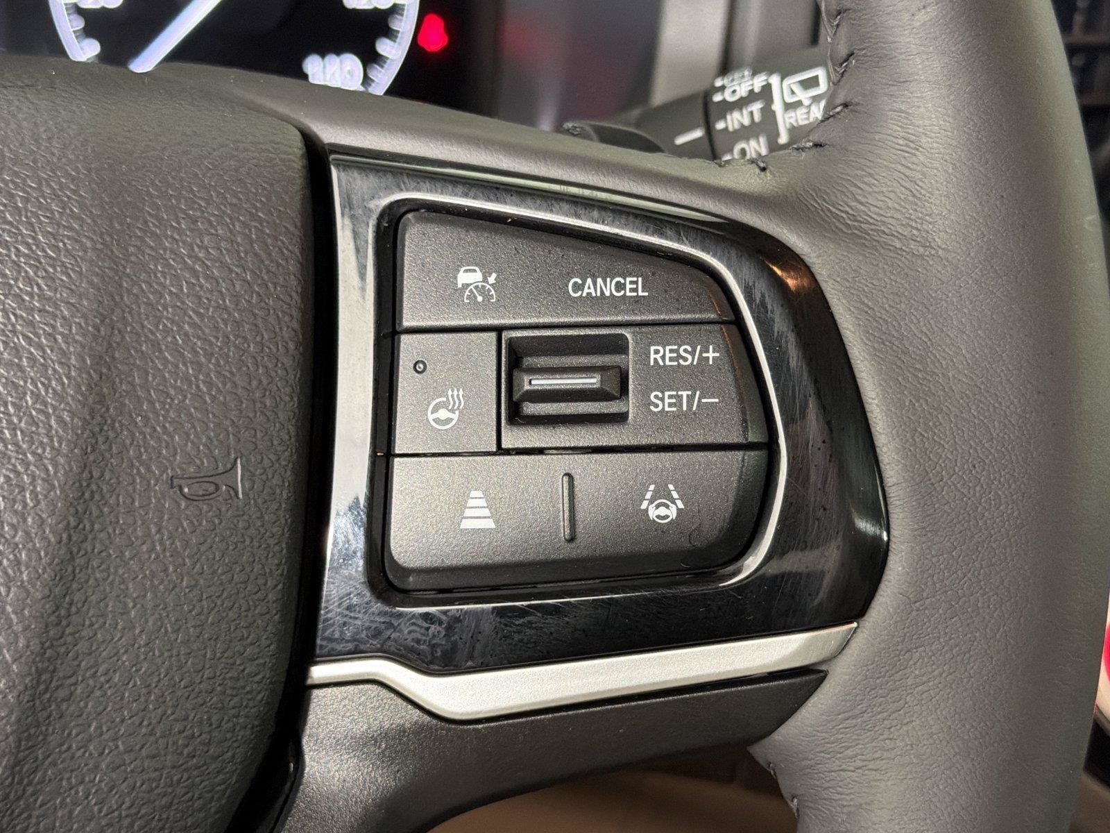 Used 2025 Honda Odyssey Elite image 13
