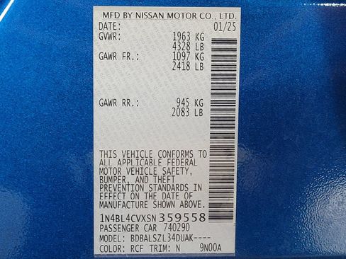 Used 2025 Nissan Altima 2.5 SR w/ SR Premium Package FWD image 33