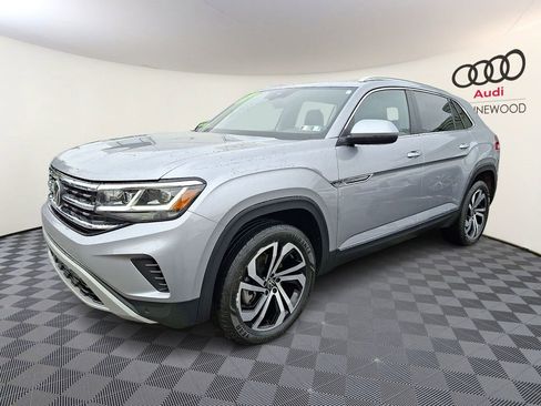 Used 2023 Volkswagen Atlas Cross Sport SEL image 3