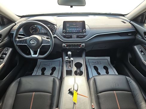 Used 2022 Nissan Altima 2.5 SR FWD image 13