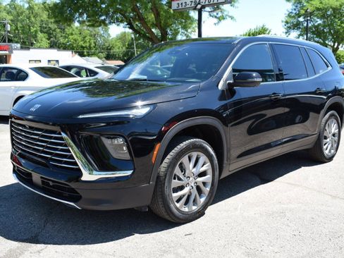 Used 2025 Buick Enclave Preferred w/ LPO, Floor Liner Package FWD image 2