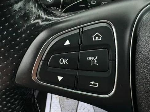Used 2019 Mercedes-Benz GLC 300 4MATIC image 31