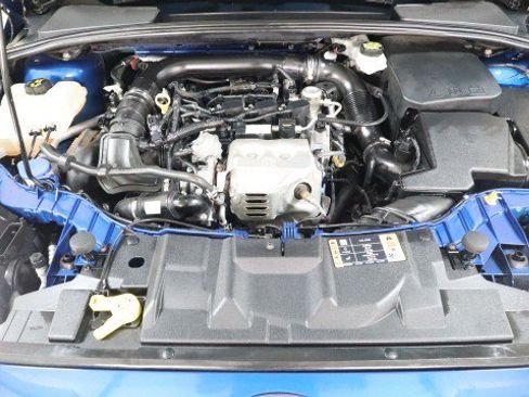 Used 2018 Ford Focus SE w/ SE Appearance Package FWD image 20