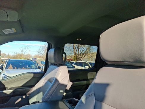 Used 2025 Ford F150 Lightning Flash image 23