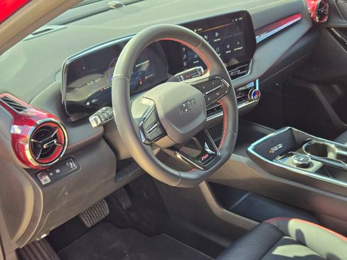 Used 2025 Chevrolet Equinox RS w/ Safety and Technology Package image 10