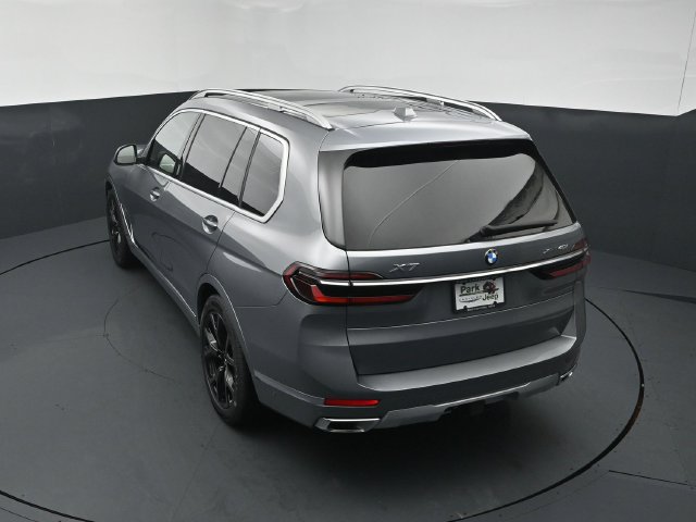 Used 2025 BMW X7 xDrive40i w/ Executive Package AWD/4WD image 16