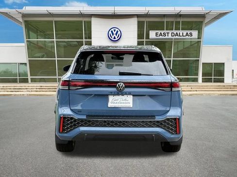 New 2026 Volkswagen Tiguan SE R-Line FWD image 4