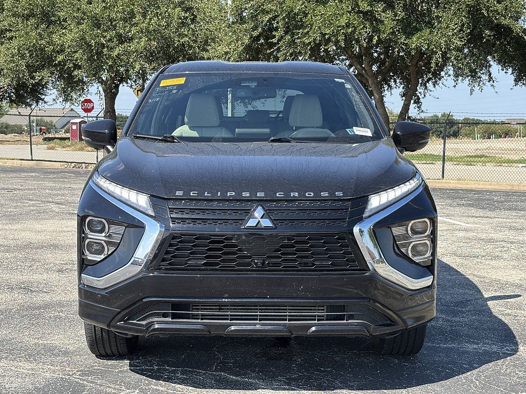 Used 2024 Mitsubishi Eclipse Cross SEL AWD/4WD image 3