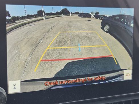 Used 2025 Toyota RAV4 XLE FWD image 19
