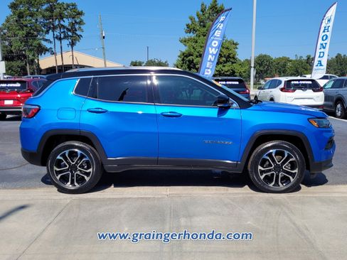 Used 2022 Jeep Compass Limited image 6