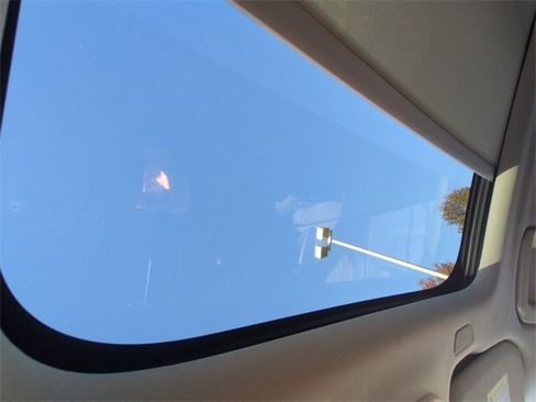 Used 2024 Volvo XC60 T8 Ultimate w/ Protection Package Premier image 23