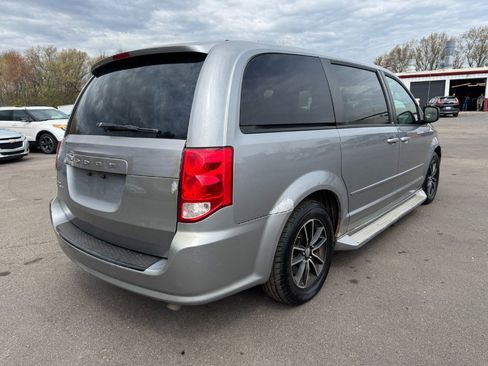Used 2014 Dodge Grand Caravan SXT w/ Quick Order Package 29G SXT FWD image 5