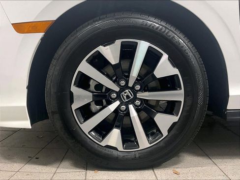 Used 2025 Honda Odyssey EX-L image 7