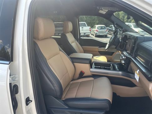 New 2026 Ford F250 Lariat w/ Chrome Package image 13