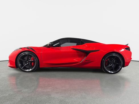 Used 2025 Chevrolet Corvette E-Ray AWD/4WD image 15