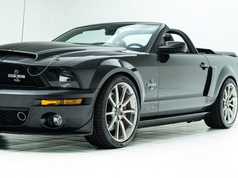 Used 2007 Ford Mustang Shelby GT500 RWD image 9
