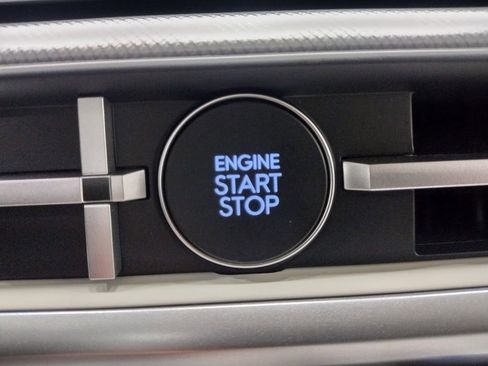 New 2026 Hyundai Santa Fe SE image 33