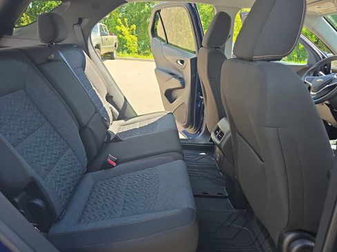 Certified 2023 Chevrolet Equinox LT AWD/4WD image 11