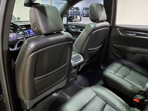 Used 2020 Cadillac XT6 Premium Luxury w/ LPO, Floor Liner Package FWD image 28