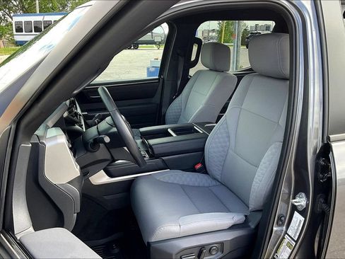 Used 2025 Toyota Tundra SR5 AWD/4WD image 23