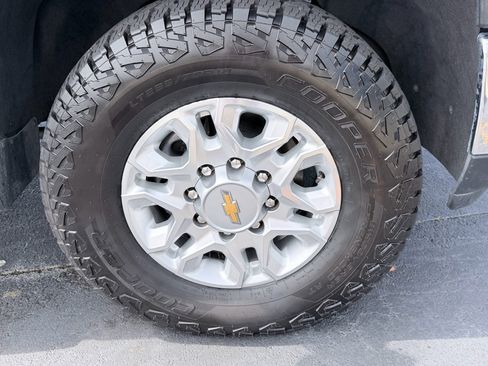 Used 2024 Chevrolet Silverado 2500 LTZ w/ LTZ Plus Package AWD/4WD image 36