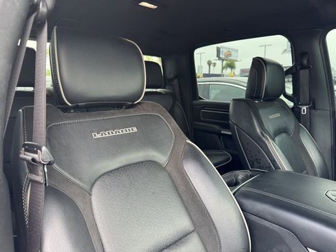 Used 2023 RAM 1500 Laramie AWD/4WD image 3