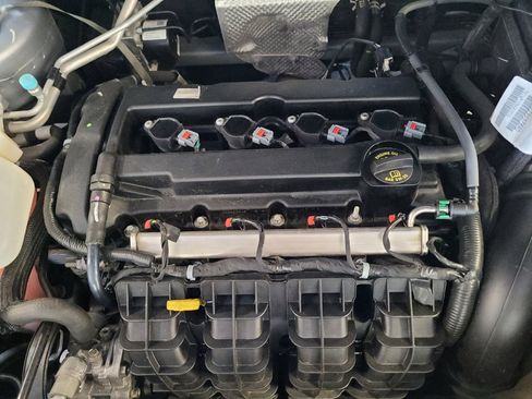 Used 2017 Jeep Compass Latitude FWD image 30