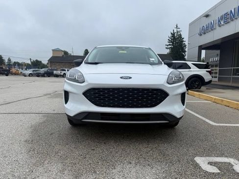 Certified 2022 Ford Escape SE w/ Convenience Package AWD/4WD image 4